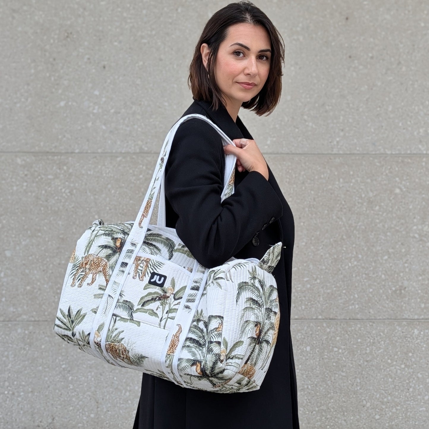 Weekender White Jungle